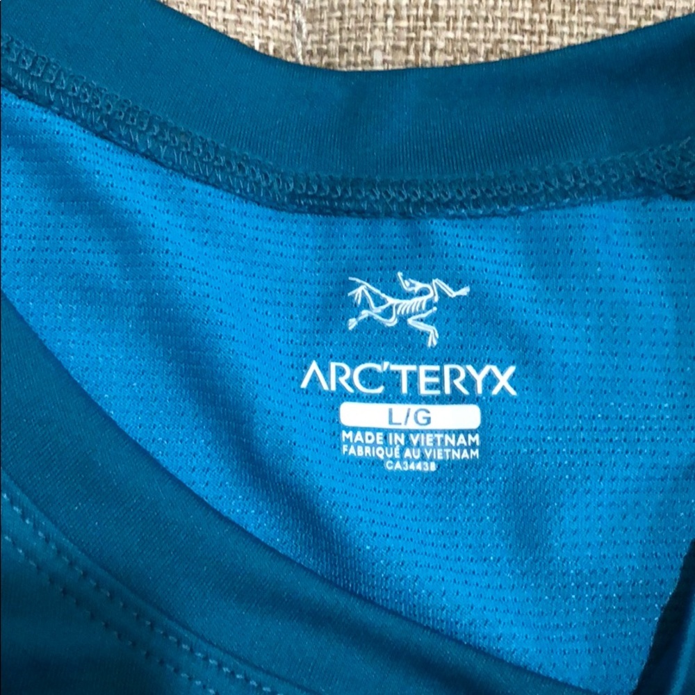 Arc’teryx men’s Accelero Comp SS t-shirt blue NEW - Picture 3 of 4